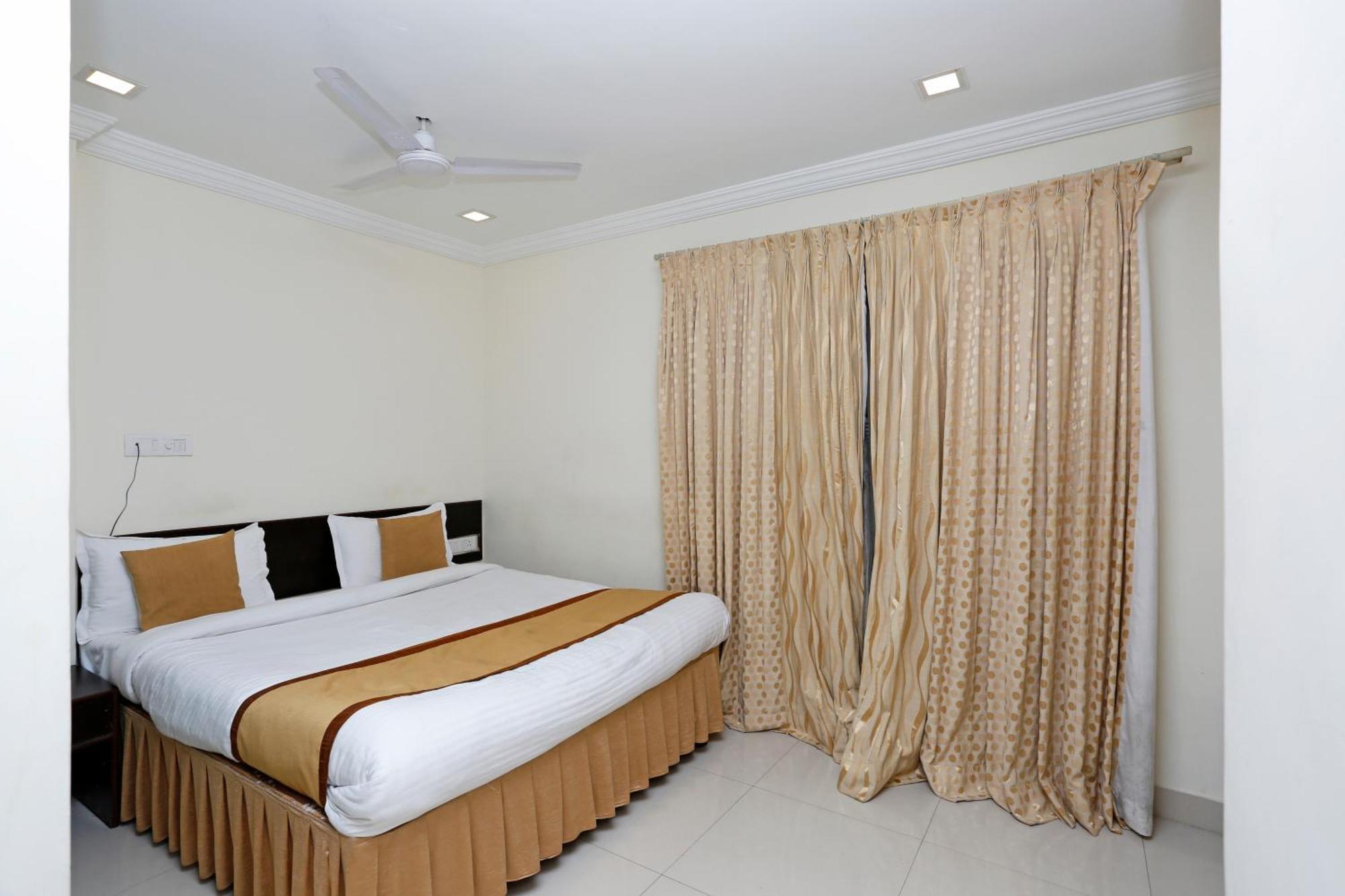 Oyo Flagship Hotel Golden Wings Udaipur Eksteriør bilde